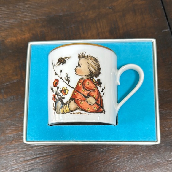 Hummel Other - Hummel Collector 1974 Child Mug